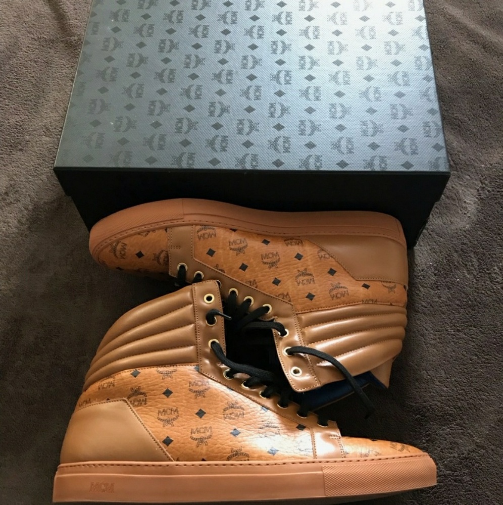 MCM Men sneakers